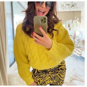 ZARA BLOGGER FAVORITE CABLE KNIT SWEATER